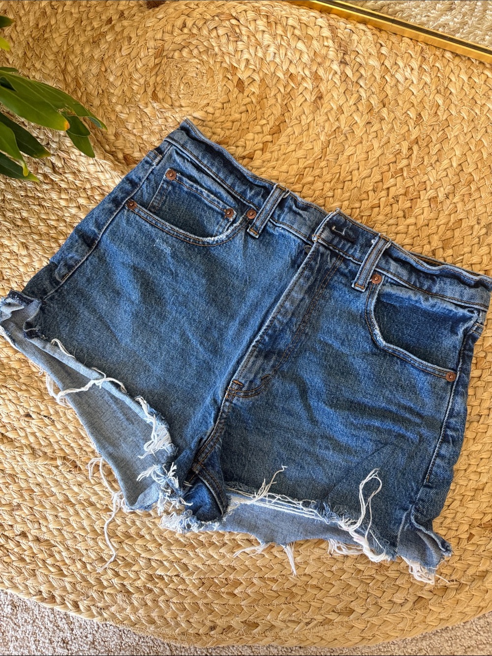 Abercrombie High Rise Mom Short